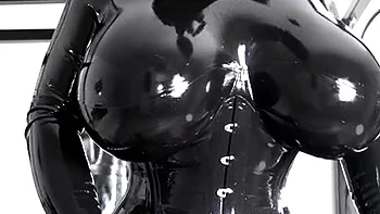 Amateur Blonde With BIG BOOBS Hot Free Cam Show