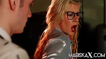 Cougar Smut With Mariska X
