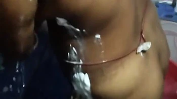 Bhabhi Ka Aaj Nahate Hue Video Banaa Liya