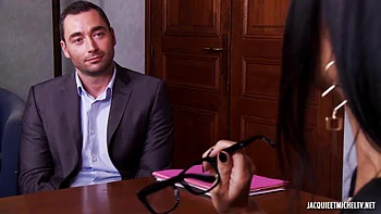 Laura, 29 years old, passionate about bodybuilding! - Jacquie et Michel TV