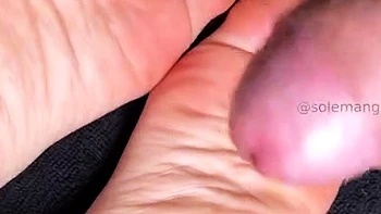 Black Amateur Explore Hot Foot Fetish