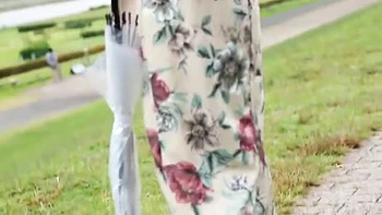 艶やかスレンダー美人妻がおっぱい揉まれ色っぽく感じて淫乱フェラ