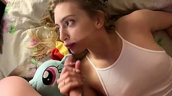 Hot gf blowjob: Missonary, Amateur  Babe Porn