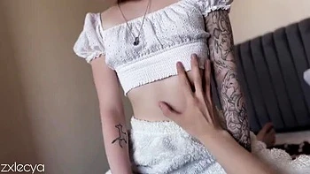 Truth or Dare with Zxlesya: Blonde Teen Amateur Gets Filled with Cum in Homemade POV Sex