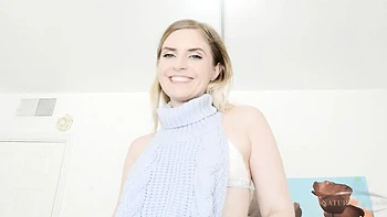 Stunner Dresden's close up video