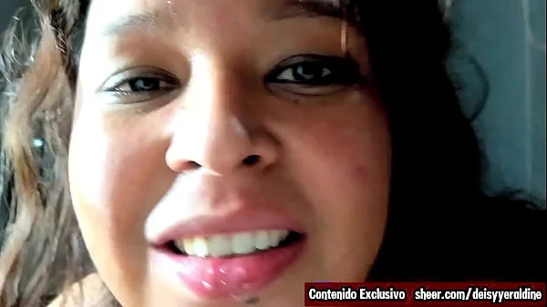 Fucking the lucky delivery man. I show my ass to this unknown boy when I order food at home and make him cum on my face after fucking me without a condom (Recorded with hidden camera). Full video on XVIDEOS RED