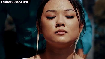 21yo petite asian cockbouncing in bath