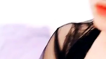 Omege japanese girl with big boobs on cams