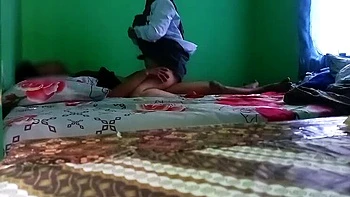 Indonesian Hijab Teen 18 Year Old Homemade Creampie - School Girl Passionate Sex