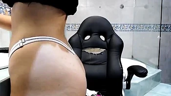 Amateur blondie solo anal masturbation