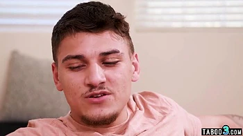 Stepbro Made His Young Stepsister Squirt With Coco Lovelock