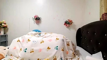 Amateur Webcam Chick Masturbates On Webcam More at