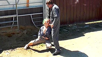 Gina Blonde In Der Hobbywerkstatt Richtig Hart Gefickt