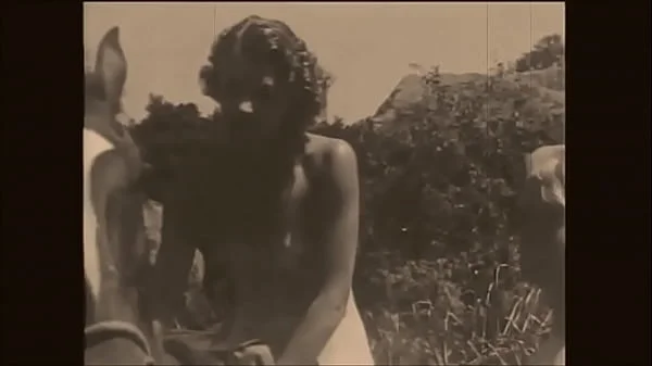 Dark Lantern Entertainment presents 'Beauty And The Beast'