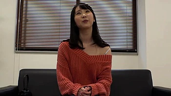 Treino anal asiático com enema de seringa