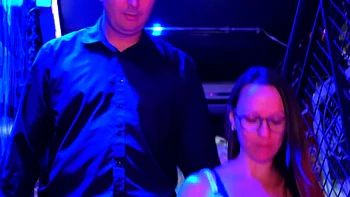 Geile Milf Chloé fickt im winzigen Fitness-Outfit