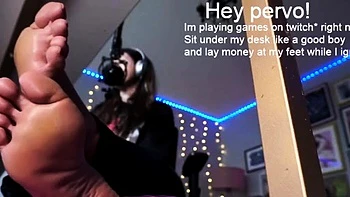 Slutty girl foot fetish with masturbation