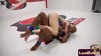 Lesbian muscled wrestlers pussyfingering