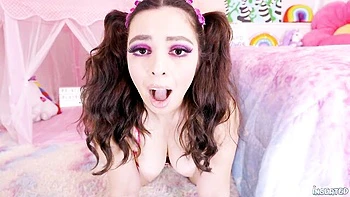 Luna's straight hair scene