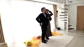 Asian creampie et fellation chaude