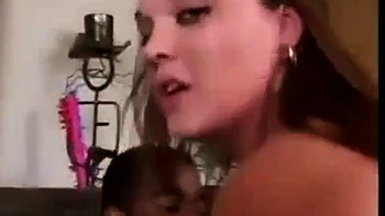 Gran culo blanco follado: mamada, perrito y vaquera