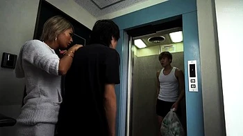 Milf Selda zeigt perfekt geile Fotze nah