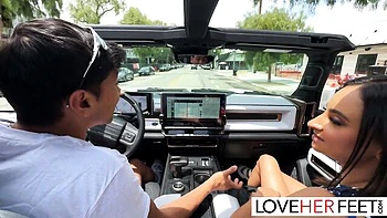 Max's sexy feet smut