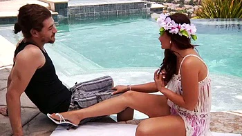 Kita Zen com bunda grande chupada e fodida doggy, cowgirl e missionário