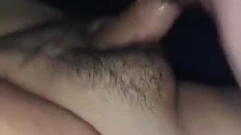 Wie meine Schwägerin meinen behaarten Schwanz wichst