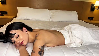 Horny Masseur Makes Teen Pussy Squirt! - Steve Rickz And Mary Vienna