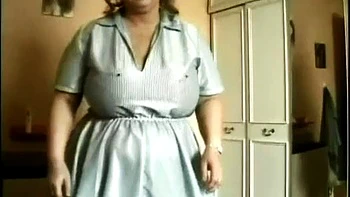 Mature BBW joueuse avec grosses nichons et pipe