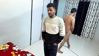 Indische Ehefrau betrügt impotenten Mann mit hartem Anal & Blowjob