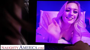 Loira gostosa Amber Moore, milf madura que realiza seus desejos
