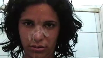 Latina Katia01 novinha fodida de quatro e chupando pau