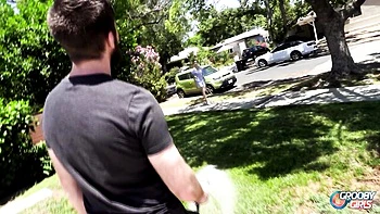 Жесткий анальный секс без преза с транской Рэйчел