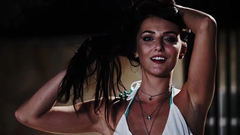 Katy Rose reitet Cowgirl, lange Haare, geil geleckt