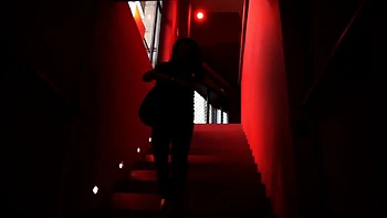 Aniversário do chefe Leo Galvez com sexo com Yoha e Lara