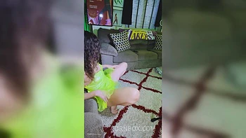 Paisley Parker mamando en POV mojado