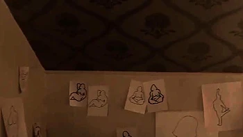 BBW Milf Brünette zeigt nackten fetten Arsch