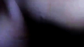 Корейская любительница трахается в жестком стиле сзади