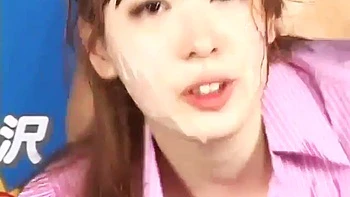 Азиатская новостная ведущая сосет и ебется в догги