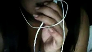 BBW mit großen Titten und fettem Arsch onaniert