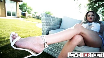 Love Her Feet featuring Tera Winters's feet slave action