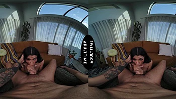 Latina Harley Haze fickt ihren Freund Oliver Davis