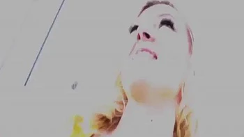 Alex Love grosse chatte interracial suce et baise levrette et cowgirl