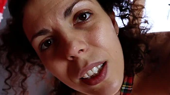 Alex et Julia baisent dur en POV chaque jour