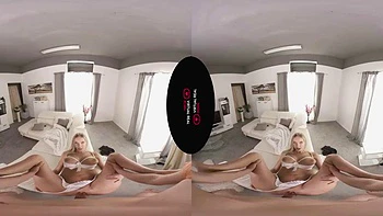 MILF Fhdjd faz boquete e leva porra cowgirl e doggy VR