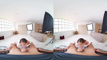 Blonde wird hart gefickt mit Fußfetisch-Blowjob