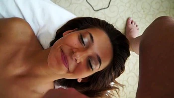 Алекс делает минет и скачет на ковбойке в миссионерской