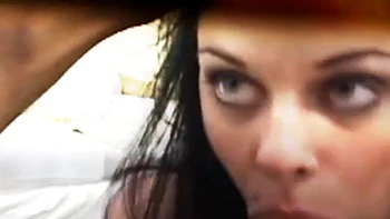 Madame Frenchy, milf, nunca recusa boquetes interracial pesados